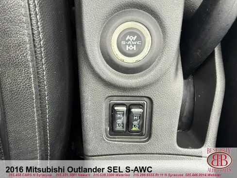 Used 2016 Mitsubishi Outlander SEL image 23
