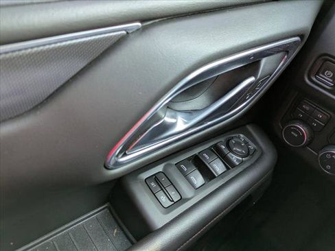 Used 2021 Chevrolet Suburban RST w/ Luxury Package image 15