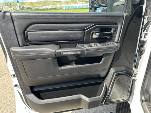 Used 2023 RAM 3500 Limited AWD/4WD image 10