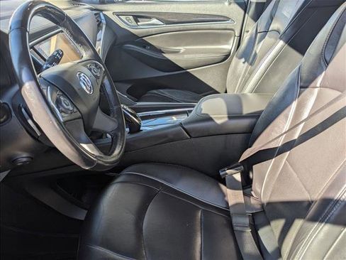 Used 2019 Buick Enclave Avenir w/ Avenir Technology Package image 12