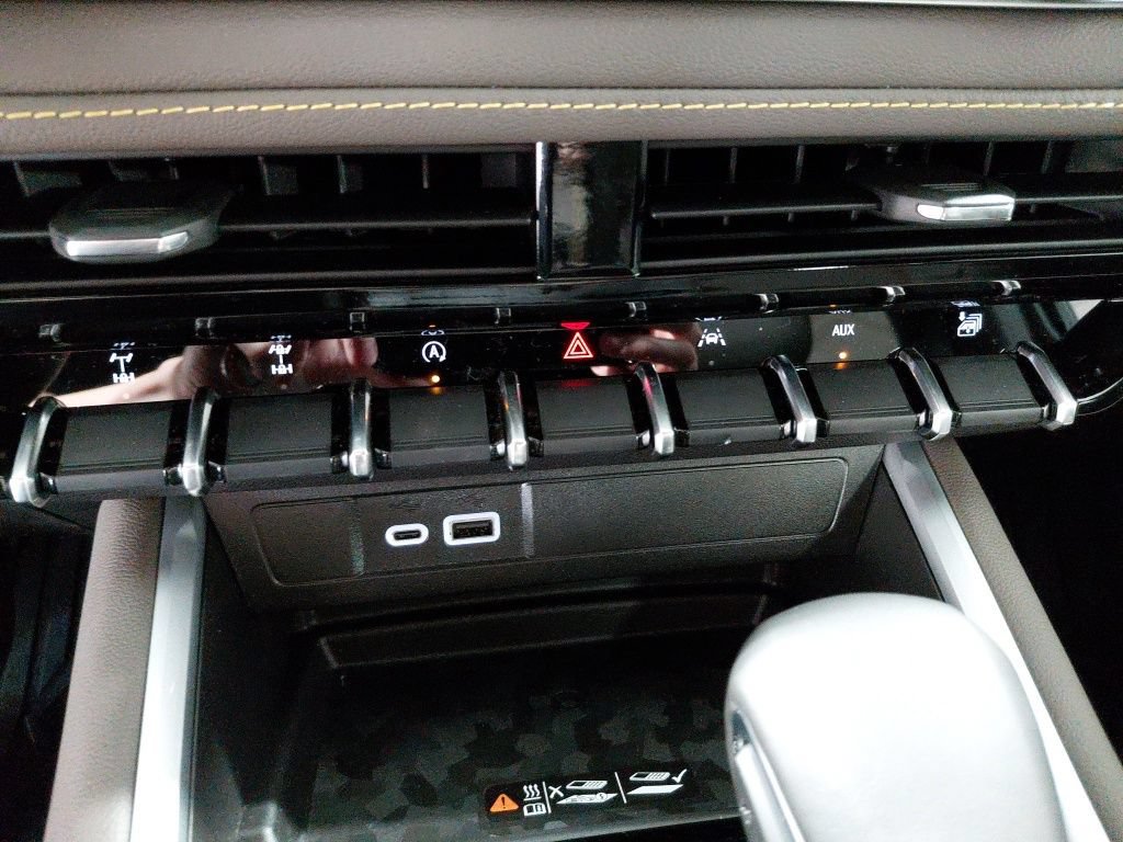 New 2026 Chevrolet Colorado ZR2 w/ ZR2 Bison Edition AWD/4WD image 25