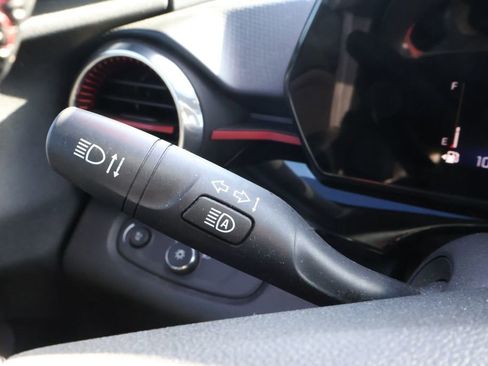 Certified 2024 Chevrolet Trax RS w/ Sunroof Package image 19