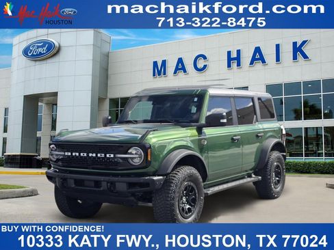 Certified 2024 Ford Bronco Wildtrak AWD/4WD image 1