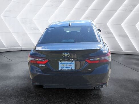 Used 2024 Toyota Camry SE image 6