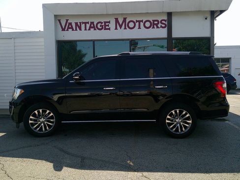 Used 2018 Ford Expedition Limited AWD/4WD image 7