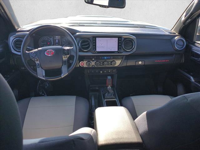 Used 2021 Toyota Tacoma TRD Sport w/ Technology Package AWD/4WD image 17