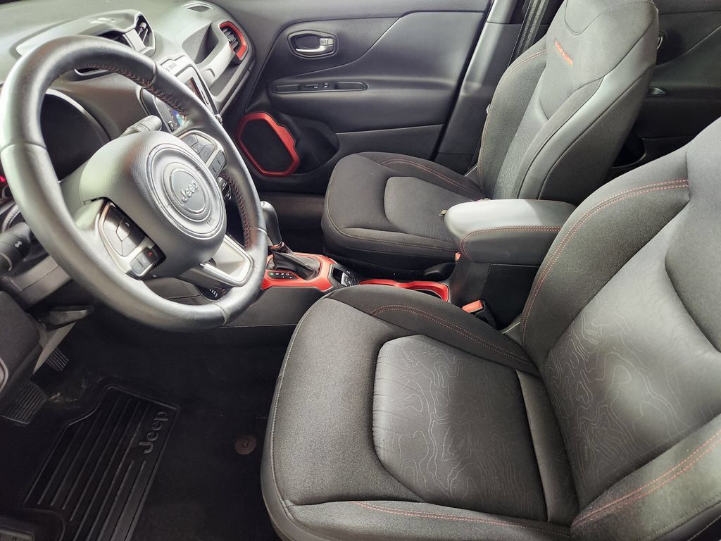 Used 2016 Jeep Renegade Trailhawk AWD/4WD image 12