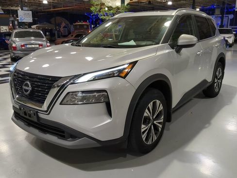 Used 2023 Nissan Rogue SV w/ SV Premium B Package AWD/4WD image 1