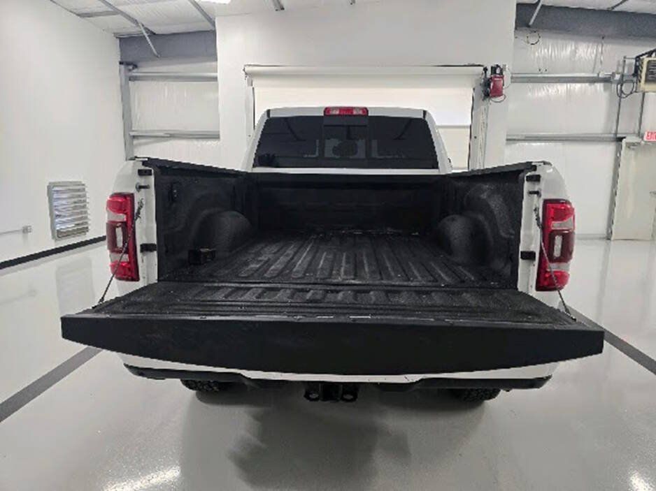 Used 2022 RAM 2500 Laramie AWD/4WD image 9