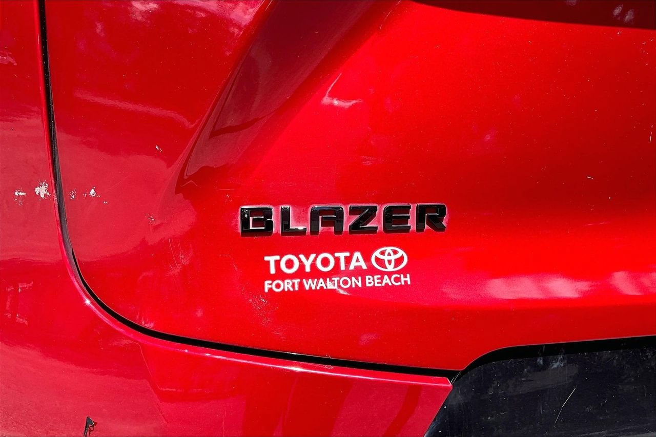 Used 2022 Chevrolet Blazer RS w/ LPO, Cargo Package FWD image 27