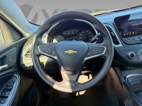 Used 2024 Chevrolet Malibu LT image 11