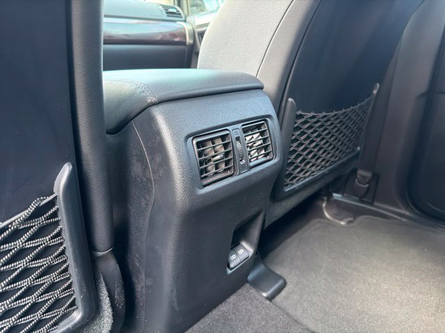 Used 2024 Toyota 4Runner Limited RWD image 29
