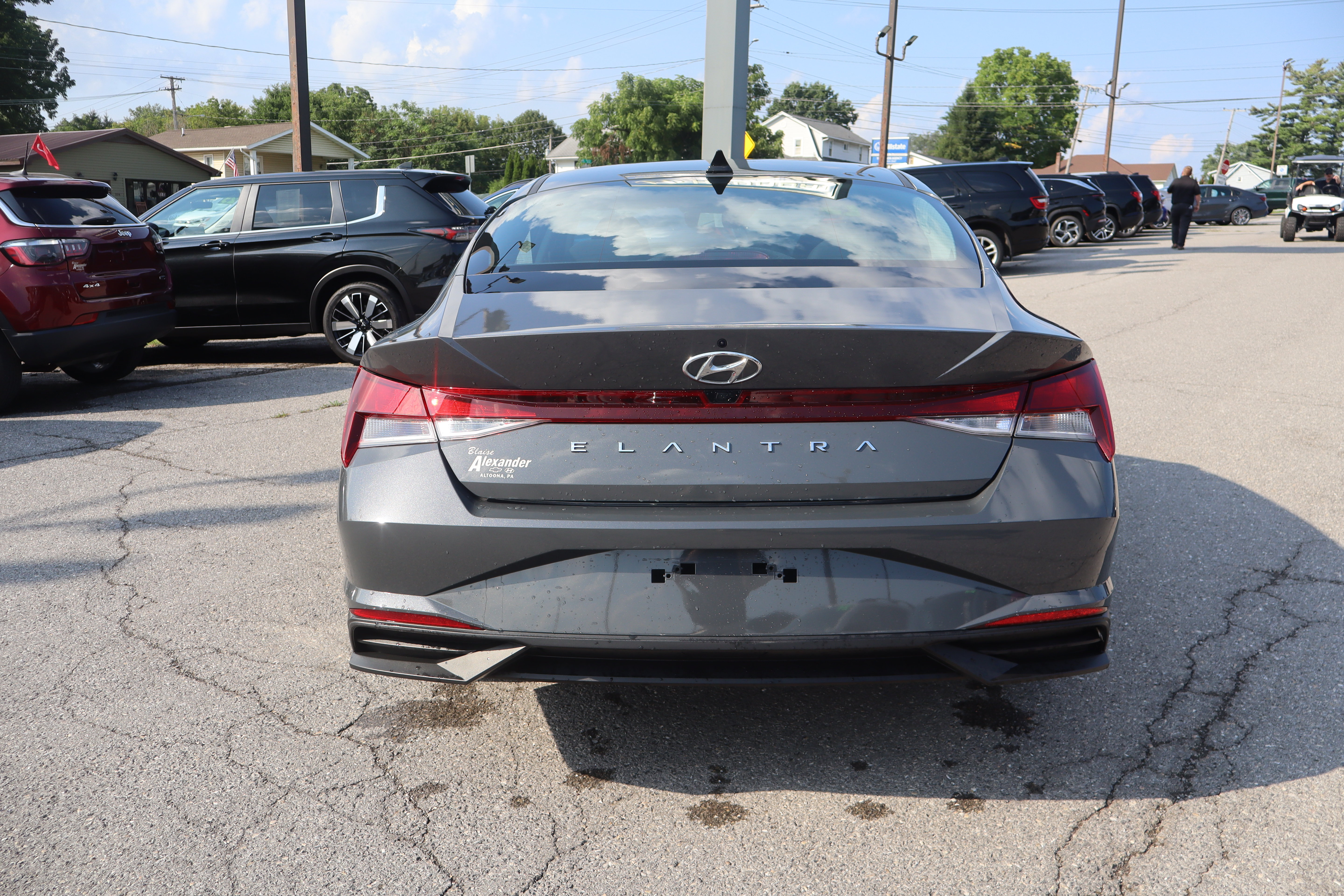Certified 2023 Hyundai Elantra SEL w/ Convenience Package FWD image 4
