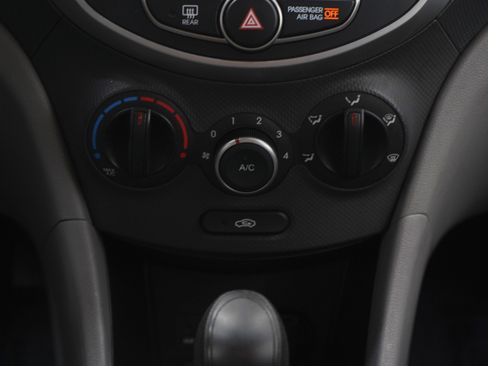 Used 2016 Hyundai Accent SE image 16