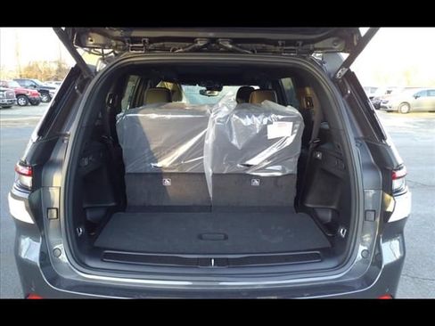 New 2024 Jeep Grand Cherokee L Limited image 10