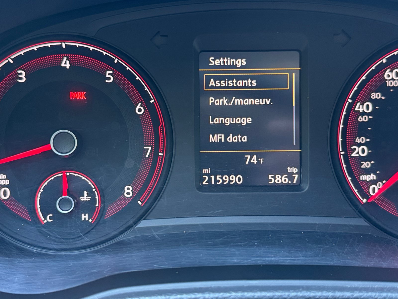 Used 2020 Volkswagen Passat 2.0T SEL FWD image 24