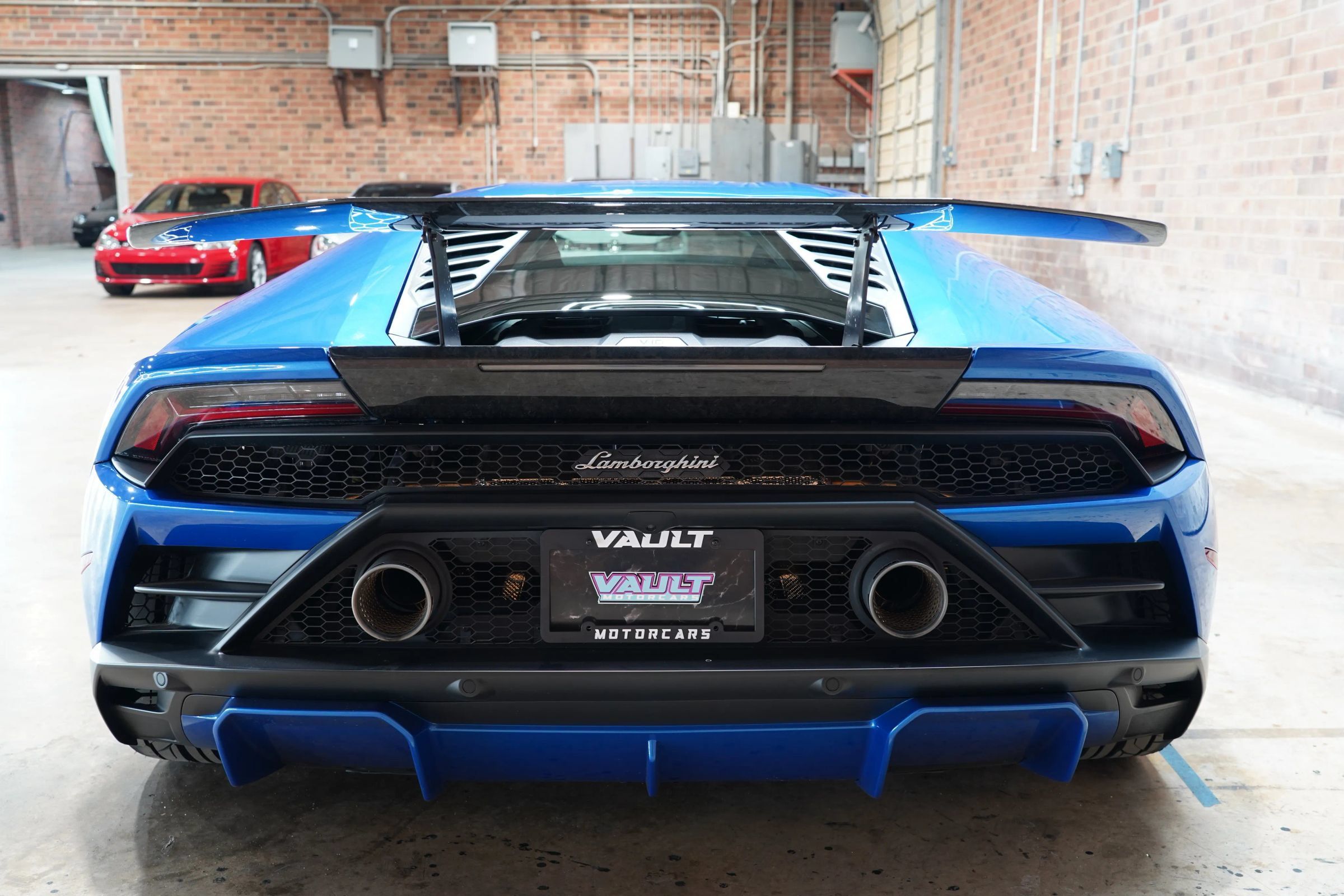 Used 2020 Lamborghini Huracan EVO RWD image 15