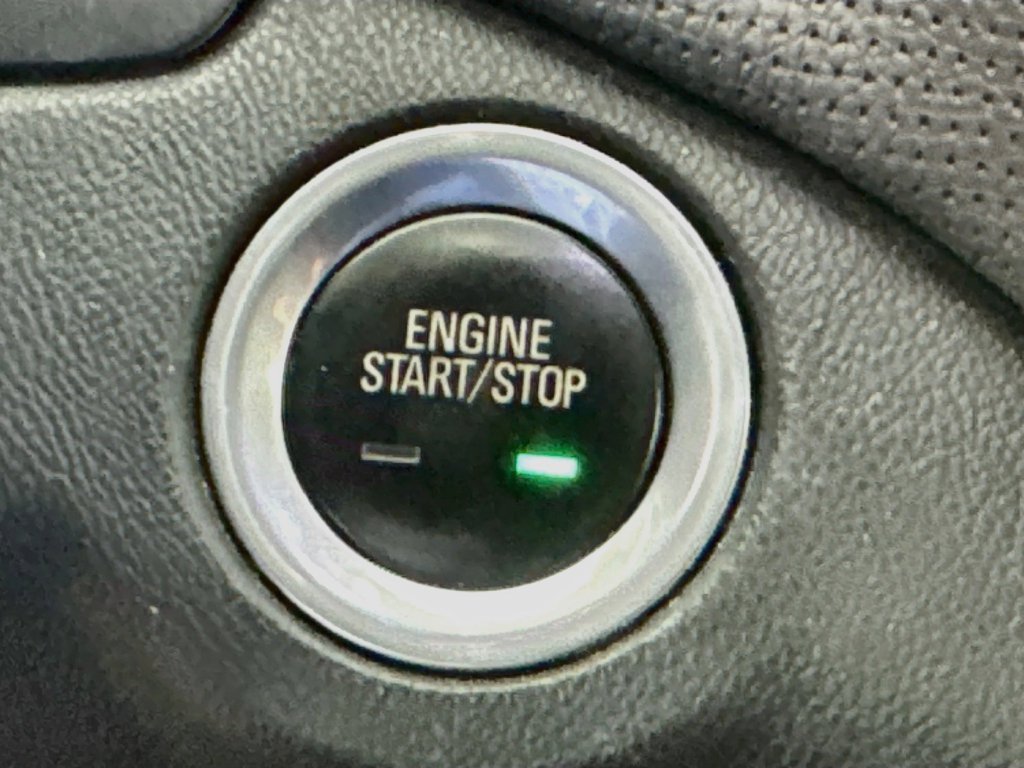 Used 2020 Chevrolet Equinox Premier AWD/4WD image 18