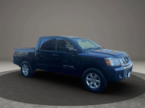 Used 2012 Nissan Titan SV w/ SV Value Truck Pkg AWD/4WD image 3