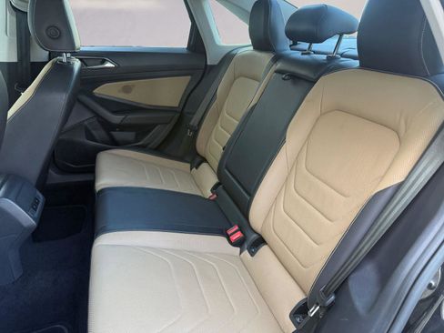 Used 2020 Volkswagen Jetta SEL Premium image 13