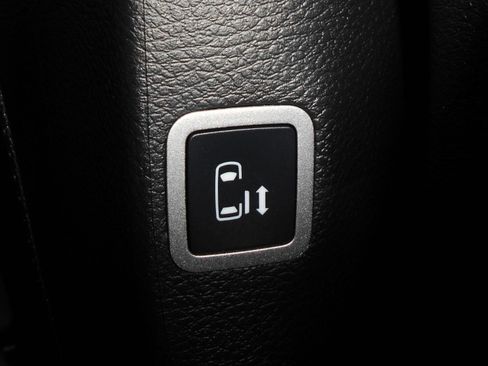 New 2026 Chrysler Pacifica Select image 24