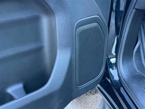 Used 2022 GMC Sierra 2500 AT4 image 25