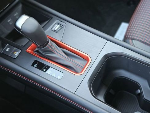 New 2026 Nissan Kicks SR w/ Cold Weather Package FWD image 25