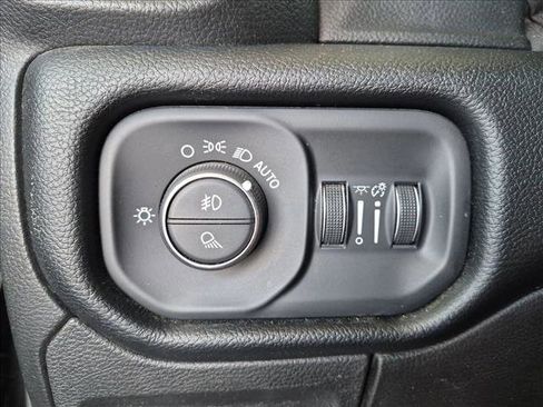 Used 2021 RAM 1500 Laramie w/ Sport Appearance Package AWD/4WD image 29