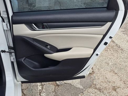 Used 2021 Honda Accord LX image 14