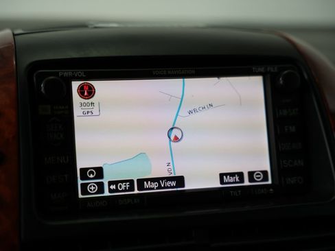 Used 2010 Toyota Sienna XLE Limited image 20