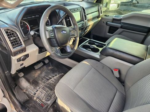 Used 2017 Ford F250 XLT w/ XLT Premium Package AWD/4WD image 7