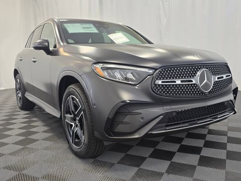 New 2025 Mercedes-Benz GLC 300 4MATIC image 8