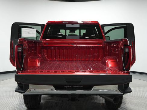 New 2026 GMC Sierra 2500 SLT w/ SLT Convenience Package image 11
