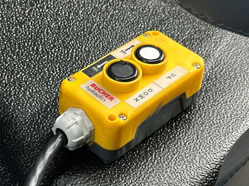 New 2025 Ford F550 4x4 Supercab Super Duty image 29