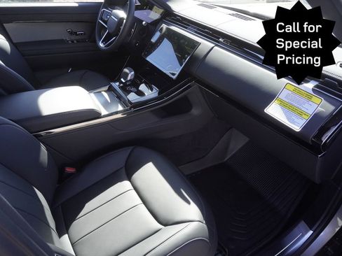 New 2025 Land Rover Range Rover Sport SE image 22