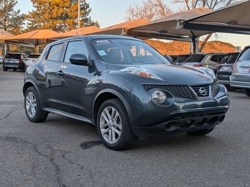 Used 2014 Nissan Juke SV image 3