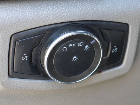 Used 2020 Ford F550 2WD Regular Cab Super Duty image 19