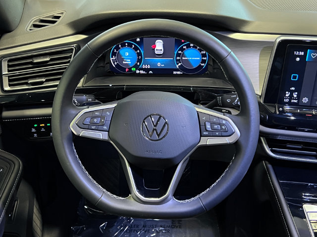 Certified 2024 Volkswagen Atlas Cross Sport SE w/ Panoramic Sunroof Package FWD image 20