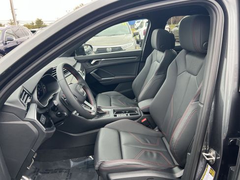 Used 2025 Audi Q3 2.0T Premium Plus w/ Premium Plus Package image 13