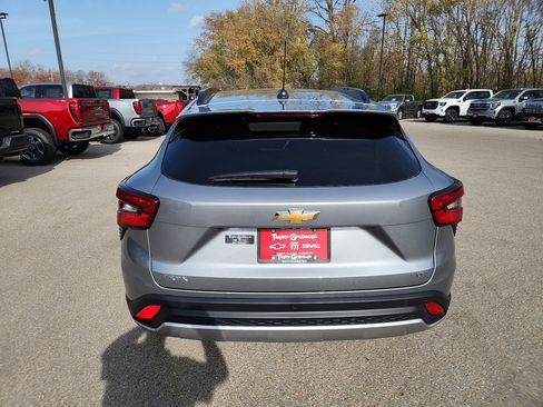 New 2026 Chevrolet Trax LT image 7