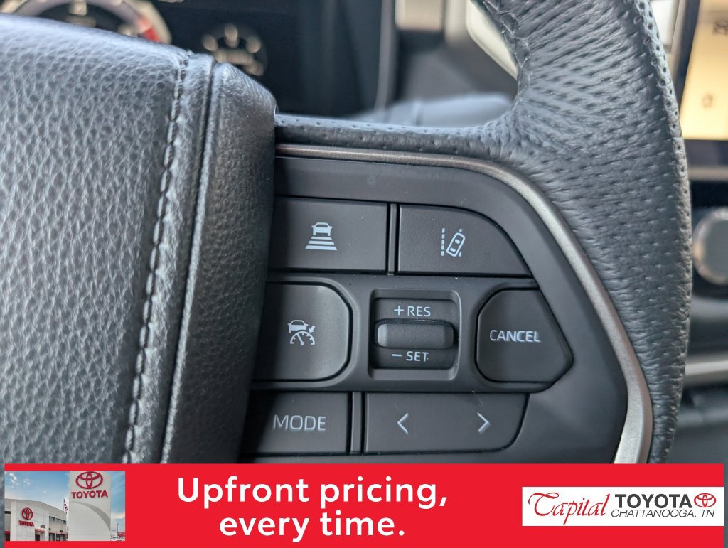 Used 2025 Toyota Tundra Limited AWD/4WD image 16