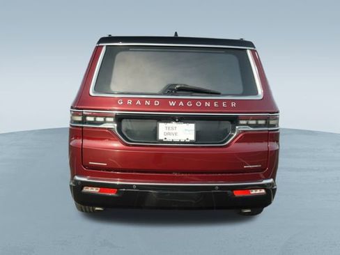 Used 2022 Jeep Grand Wagoneer Series III image 8