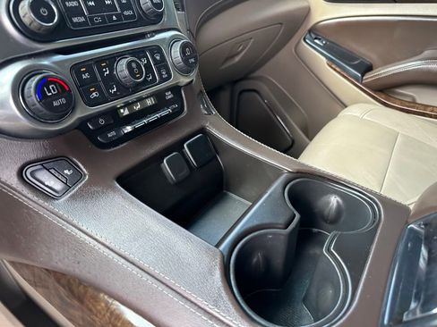 Used 2015 Chevrolet Tahoe LT image 15