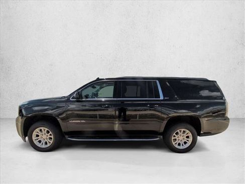 Used 2019 GMC Yukon XL SLT w/ Open Road Package RWD image 9