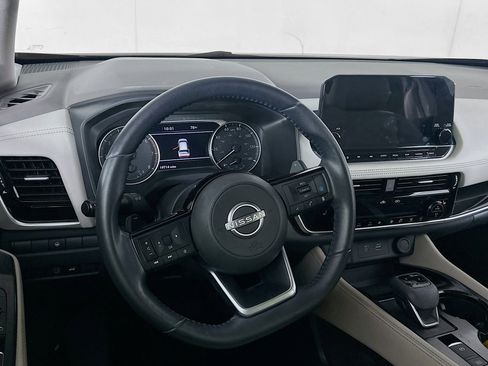 Used 2023 Nissan Rogue SL w/ SL Premium Package FWD image 18