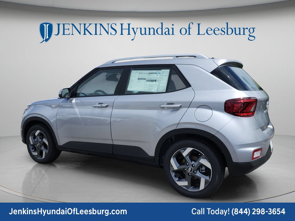 New 2026 Hyundai Venue SEL FWD image 8