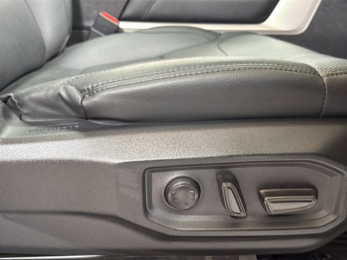 Used 2024 Toyota Tundra Limited image 20