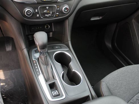 Certified 2023 Chevrolet Equinox LT w/ LPO, Floor Liner Package image 13