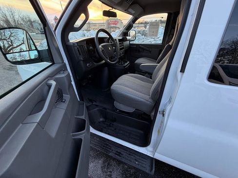 Used 2023 Chevrolet Express 3500 LS image 11
