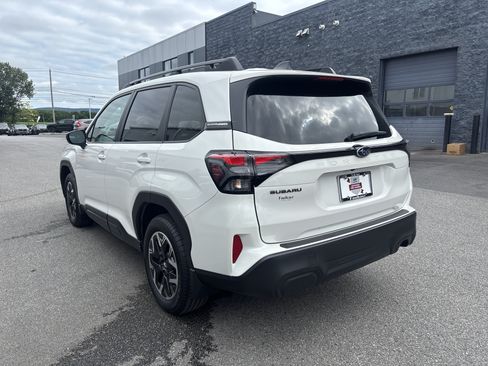 Certified 2026 Subaru Forester Premium AWD/4WD image 15